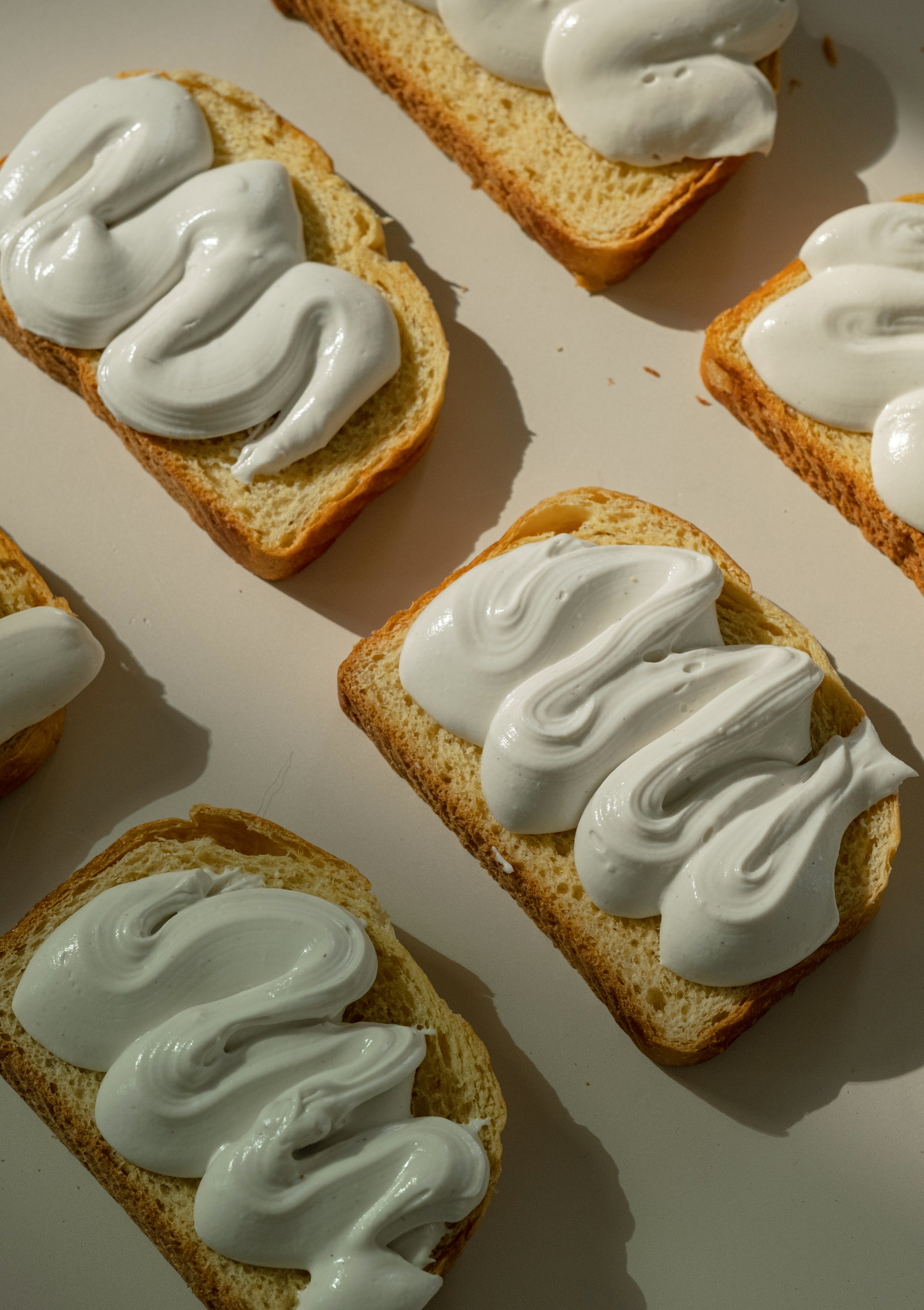 Bagel swirling with plant-based cream cheese